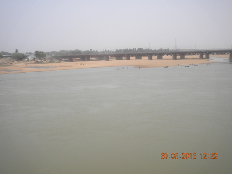 Pic-4 The Nehru Setuàthe 2nd largest rail bridge on the river in India Pic-4 The Nehru Setuàthe 2nd largest rail bridge on the river in India