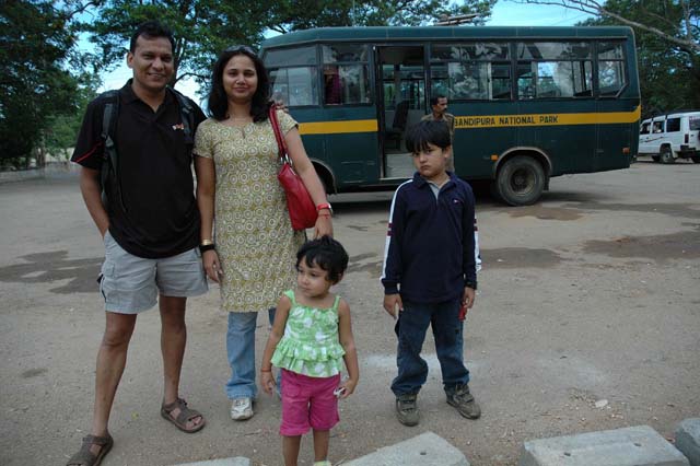 Bandipur Safari Team, with Ghumakkar Tee