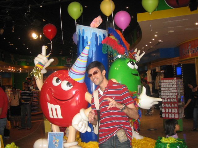 PIC 13 - Chilling out at M&M’s World