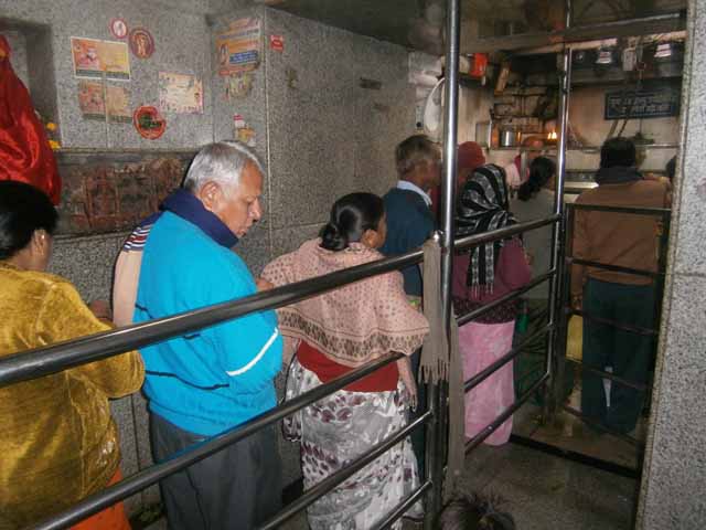 à¤¶à¤¯à¤¨ à¤†à¤°à¤¤à¥€ à¤•à¥‡ à¤²à¤¿à¤¯à¥‡ à¤ªà¤‚à¤•à¥à¤¤à¤¿à¤¬à¤¦à¥à¤§ à¤­à¤•à¥à¤¤