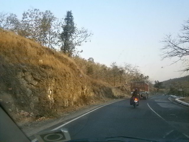 à¤‡à¤‚à¤¦à¥Œà¤° à¤“à¤‚à¤•à¤¾à¤°à¥‡à¤¶à¥à¤µà¤° à¤®à¤¾à¤°à¥à¤—