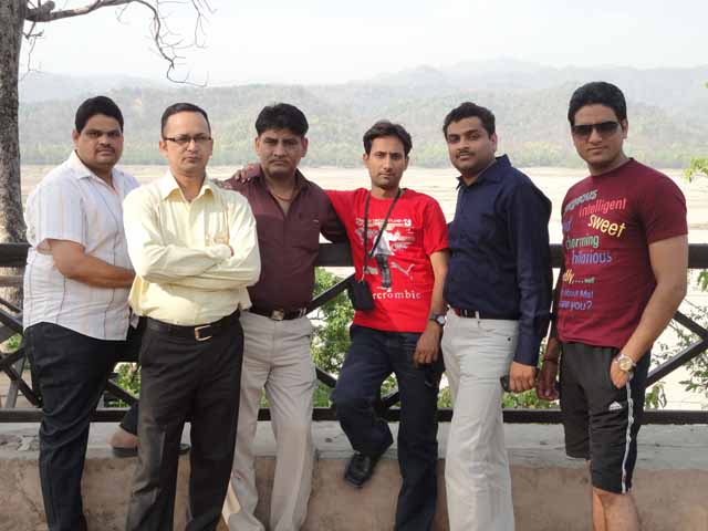 à¤¢à¤¿à¤•à¤¾à¤²à¤¾ à¤—à¥‡à¤¸à¥à¤Ÿ à¤¹à¤¾à¤‰à¤¸ à¤ªà¤° à¤¹à¤® à¤²à¥‹à¤—